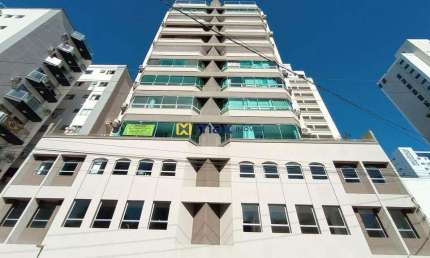Venda: Apartamento diferenciado com 2 quartos sendo 1 suíte - Centro, Balneário Camboriú.