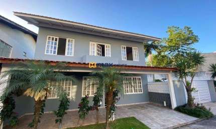 Venda: Casa com 2 quartos 1 suíte condomínio fechado - Centro Balneário Camboriú