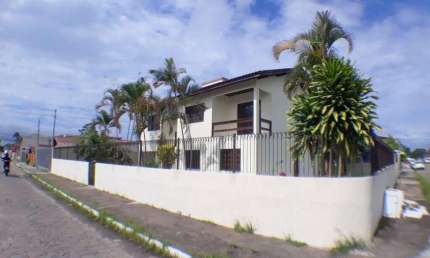 Ampla casa AVERBADA, 10 cômodos (1 suíte), São Vicente, Itajaí