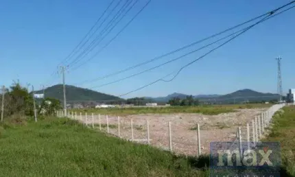 Venda: Terreno Comercial de frente para BR 101. Bairro Itaipava