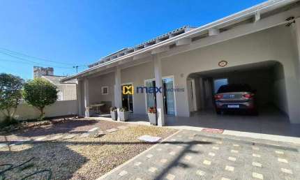 Casa ampla, 3 quartos (1 suíte) à venda no bairro Fazenda em Itajaí