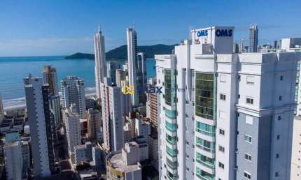 Venda: Alto padrão mobiliado com 4 suítes e 4 vagas, Centro - Balneário Camboriú