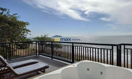 Prédio de frente para o mar com 1 triplex e 03 apartamentos em Penha