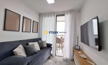 Excelente apartamento semi mobiliado com 3 quartos (1 suíte) à venda no bairro São Vicente em Itajaí