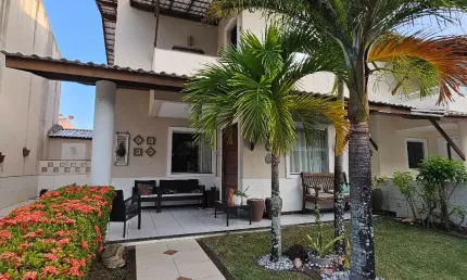 Casa duplex- 4/4, sendo 1 suíte em lauro de freitas