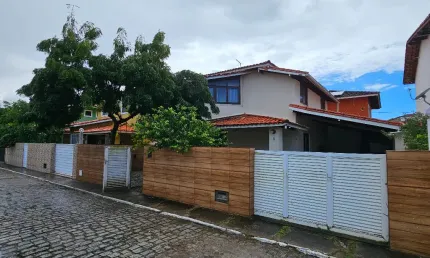 Venda I Casa Duplex 4/4, 3 suítes em Buraquinho- Lauro de Freitas-Ba