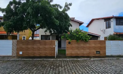 Venda i casa duplex 4/4, 3 suítes em buraquinho- lauro de freitas-ba