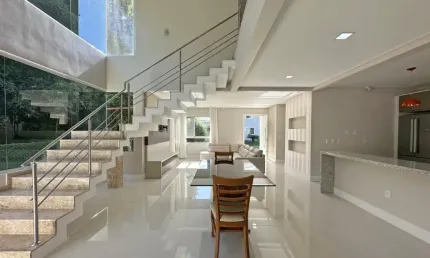 Casa à venda Alto Padrão em condomínio  Santo Antônio de Lisboa de Lisboa