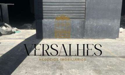 Loja comercial para alugar com 4 banheiros, área ampla, no bairro Santa Terezinha, sem vaga de garagem