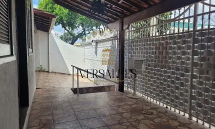 Casa com 4 quartos para alugar no Planalto, Belo Horizonte 