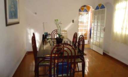 Casa com 2 residências independentes à venda no Nova Floresta – 416m², 4 quartos, 2 vagas