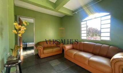 Casa para venda com 4 quartos, 1 banheiro, 300 m²e 2 vagas no bairro Concórdia