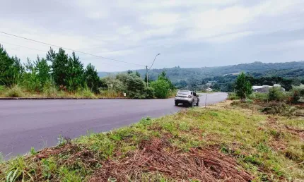 A vantagem de comprar um terreno é de criar o projeto que você quiser.