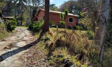 Chacara de 3000 M2 no Bairro dos Cardoso em Vargem-SP