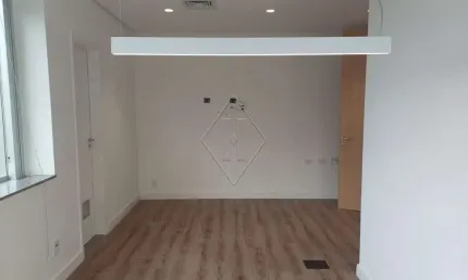 Sala comercial para alugar na Rua Jerônimo da Veiga, 45, Itaim Bibi, São Paulo por R$ 13.773