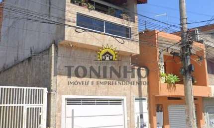 Casa com 3 quartos para alugar na Vila Virgínia, Itaquaquecetuba  por R$ 2.700