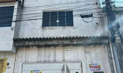 Casa com 3 quartos à venda no Jardim Zélia, Itaquaquecetuba  por R$ 650.000
