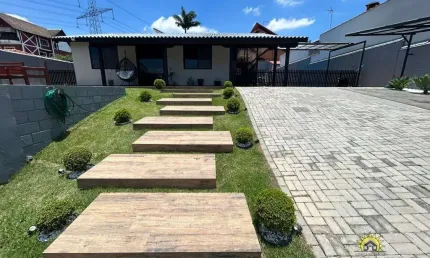 Casa com 3 quartos à venda no Aruã, Mogi das Cruzes  por R$ 2.200.000