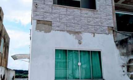 Casa com 4 quartos à venda no Jardim Ikes, Itaquaquecetuba  por R$ 550.000