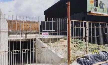 Barracão / Galpão / Depósito para alugar na Vila Virgínia, Itaquaquecetuba  por R$ 4.500