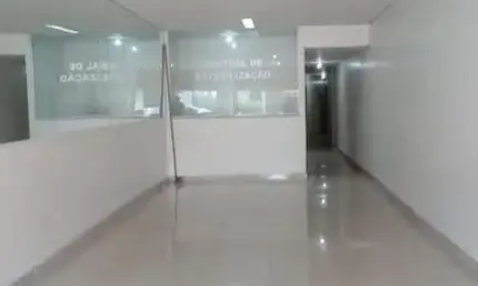 Sala comercial para alugar no Centro, Itaquaquecetuba  por R$ 22.000