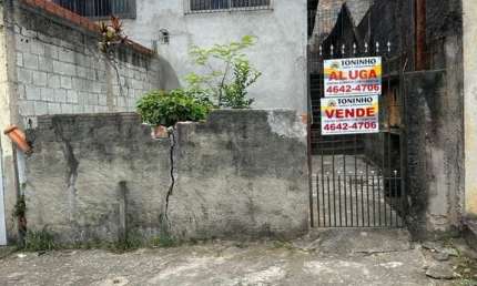 Casa com 3 quartos à venda na Vila Virgínia, Itaquaquecetuba  por R$ 690.000