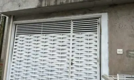 Casa com 2 quartos à venda na Vila Vermont, Itaquaquecetuba  por R$ 750.000