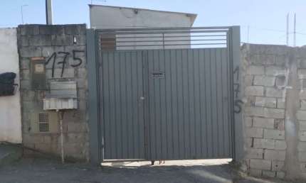 Casa com 4 quartos à venda no Jardim Paineira, Itaquaquecetuba  por R$ 240.000