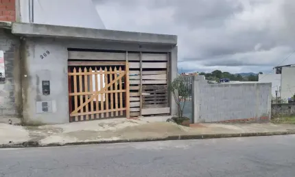 Casa com 2 quartos à venda no Jardim Amazonas, Itaquaquecetuba  por R$ 600.000