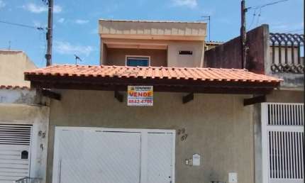 Casa com 3 quartos à venda na Vila Virgínia, Itaquaquecetuba  por R$ 650.000