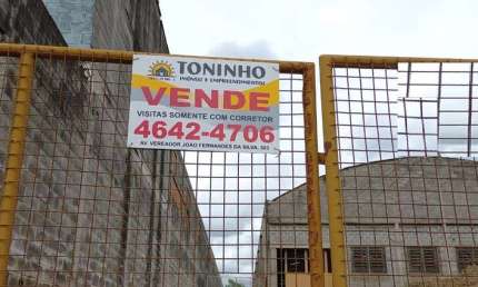 Barracão / Galpão / Depósito à venda na Cidade Kemel, Itaquaquecetuba  por R$ 4.400.000