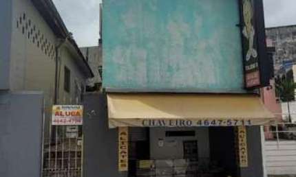 Casa com 3 quartos para alugar no Centro, Itaquaquecetuba  por R$ 1.500