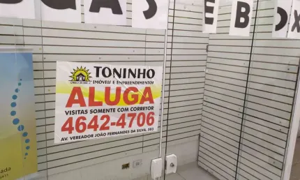 Ponto comercial para alugar no Centro, Itaquaquecetuba  por R$ 800