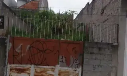 Terreno à venda na Vila Virgínia, Itaquaquecetuba  por R$ 235.000