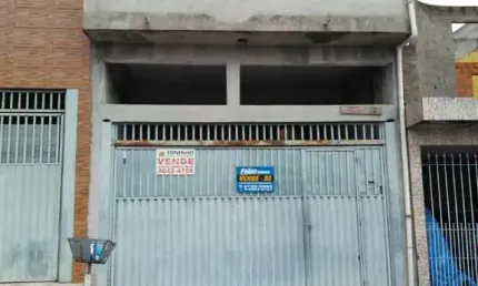 Casa com 3 quartos à venda na Vila Virgínia, Itaquaquecetuba  por R$ 400.000