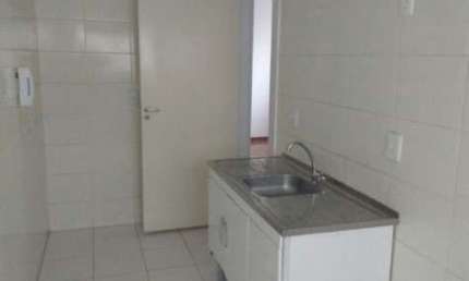 Apartamento com 2 quartos à venda na Vila São Carlos, Itaquaquecetuba  por R$ 190.000