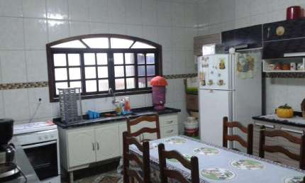 Casa com 1 quarto à venda na Vila São Carlos, Itaquaquecetuba  por R$ 250.000