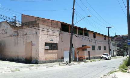 Casa com 2 quartos à venda no Jardim São Manoel, Itaquaquecetuba  por R$ 636.000