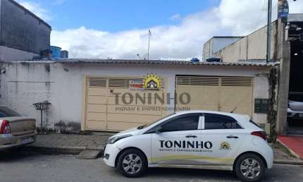 Casa com 3 quartos à venda no Jardim Anita, Itaquaquecetuba  por R$ 450.000