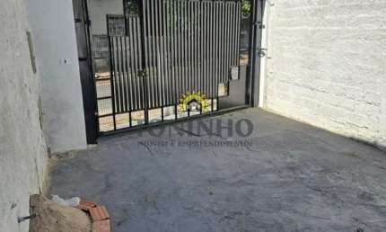Casa com 2 quartos à venda no Rio Abaixo, Itaquaquecetuba  por R$ 260.000