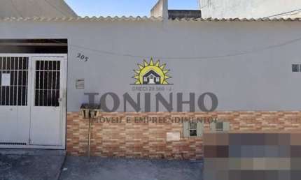 Casa com 2 quartos para alugar no Jardim Luciana, Itaquaquecetuba  por R$ 1.150