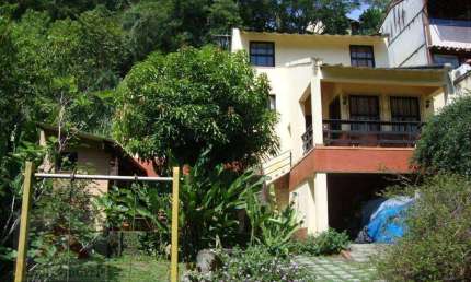 Casa com 5 dormitórios à venda, 200 m² por R$ 650.000,00 - Mata Paca - Niterói/RJ