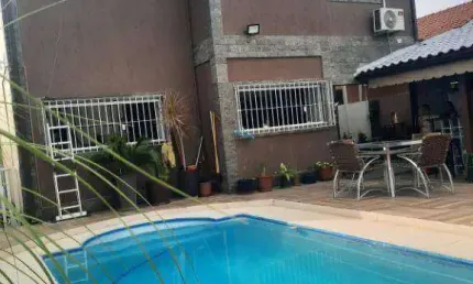 Casa com 3 dormitórios à venda, 240 m² por R$ 980.000,00 - Piratininga - Niterói/RJ