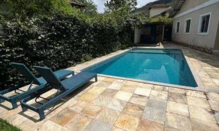 Casa com 4 dormitórios à venda, 150 m² por R$ 950.000,00 - Itaipu - Niterói/RJ