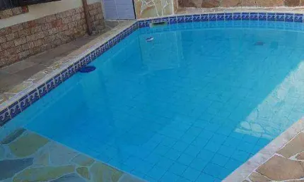 Vendo Ampla Casa Duplex com 6 Quartos, Piscina e Lazer Completo em Piratininga