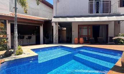 Casa com 3 quartos à venda na Conselheiro João Amélio de Oliveira, 355, Jardim Planalto Verde, Mogi Guaçu, 300 m2 por R$ 880.000