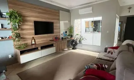 Casa com 2 quartos à venda na João Carreiro, 07, Jardim Santa Cruz, Mogi Guaçu, 200 m2 por R$ 425.000