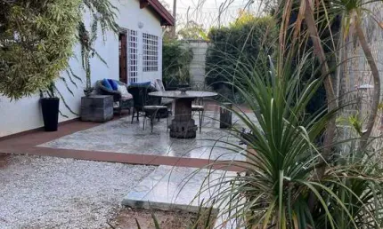 Casa em condomínio fechado com 4 quartos à venda na rua alfredo ribeiro nogueira, 280, jardim são carlos, campinas, 180 m2 por r$ 1.300.000