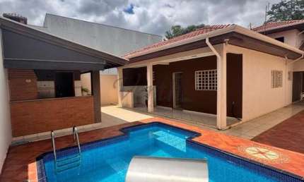 Casa com 3 quartos à venda na Laércio Donizeti Bovo, 120, Parque Guainco, Mogi Guaçu, 325 m2 por R$ 690.000