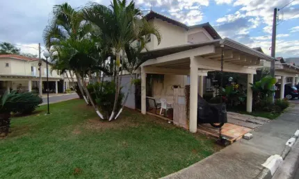 Casa com 3 quartos à venda na Estanislau da Silva Leme, 30, Jardim Santa Maria II, Mogi Guaçu, 126 m2 por R$ 450.000